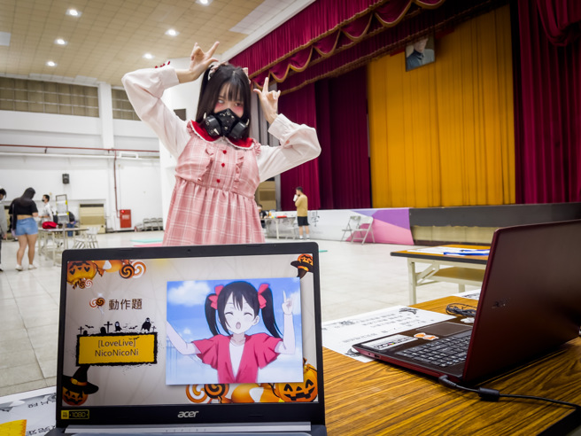 每个社团依照自身特色设计游戏关卡，通过所有关卡就能获得限定all pass糖及通关印章，集满所有印章可获得额外奖励。(照片/嘉药科大提供)