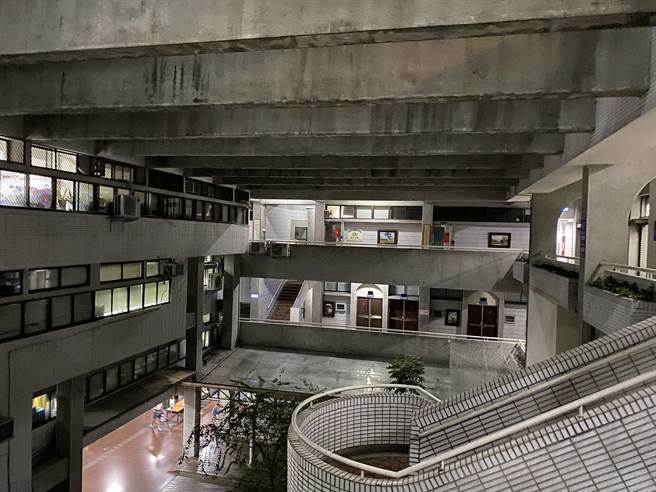 台中地检署承办检察官，已组成查缉专案小组，针对被告进行问讯，初步将蔡女列为被告。（张妍溱摄）