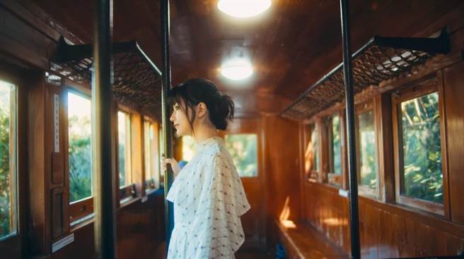 嘉义县邀围棋名人「黑嘉嘉」拍摄观光影片「一起来嘉」，在今年坎城世界影展大放异彩，荣获最佳广告。（嘉义县政府提供∕吕妍庭嘉义传真）