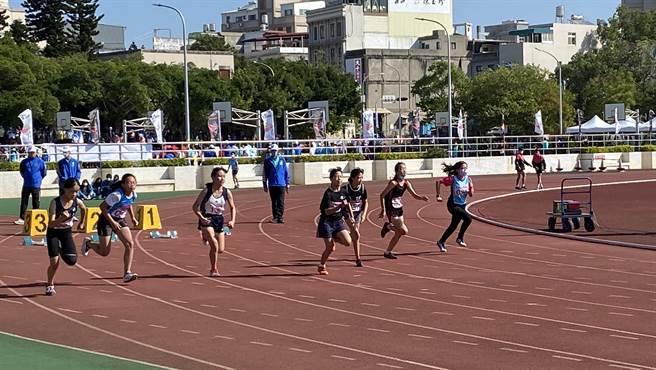 2年一次的县运会将有来自全县各级学校的运动好手，在赛场上证明自我、突破极限。(于家麒摄)