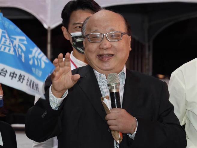 前台中市长胡志强参加卢秀燕竞总后援会成立活动，呼吁彰化同乡会支持卢秀燕。（卢秀燕竞总提供）