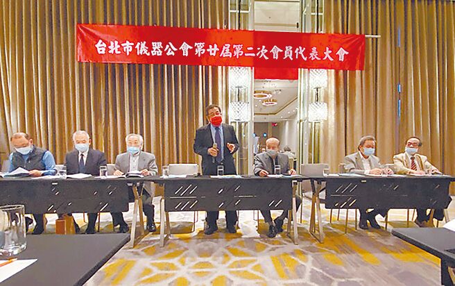 台北市仪器公会赖奇南理事长表示，精密仪器是维护产品品质、提升产业竞争力的重要利器，台北国际仪器展提供採购精密仪器的重要平台。图╱陈宗庆