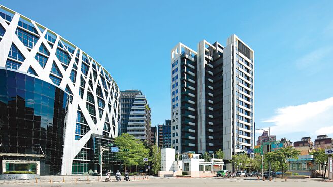 「冠德大直湛」位在大直站3号出口，拥有无可取代的地段优势。图／业者提供