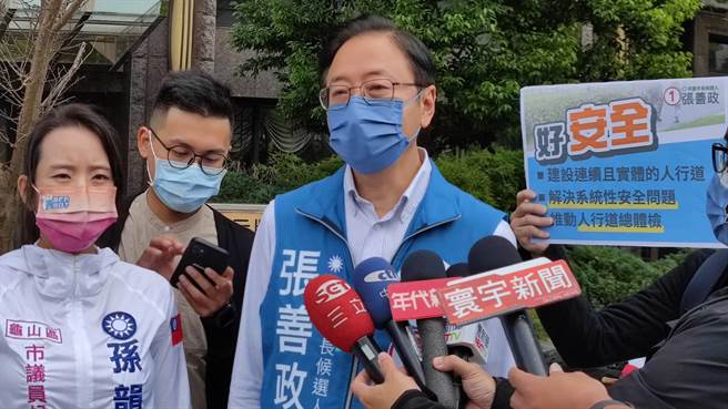 遭质疑引用数字王国的资料是旧资料，国民党桃园市长候选人张善政说，大家可以相信的资料就是公布的财报。（赖佑维摄）