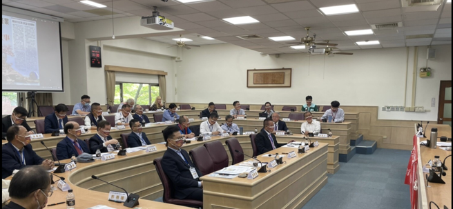 南华大学近年来特别重视「产学携手推进ESG在地行动」合作、协助环境教育设施场所认证，执行碳盘查、碳足迹、循环经济及碳中和系列计画。(照片/南华大学提供)