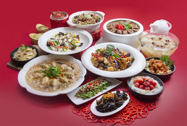 图说:「汉来蔬食」除夕夜选择丰富，有2人、4人、6人及10人的团圆餐，餐价为1,600_8,000元，让吃素的人也能轻松品嚐丰盛的年夜饭(高雄汉来美食提供)