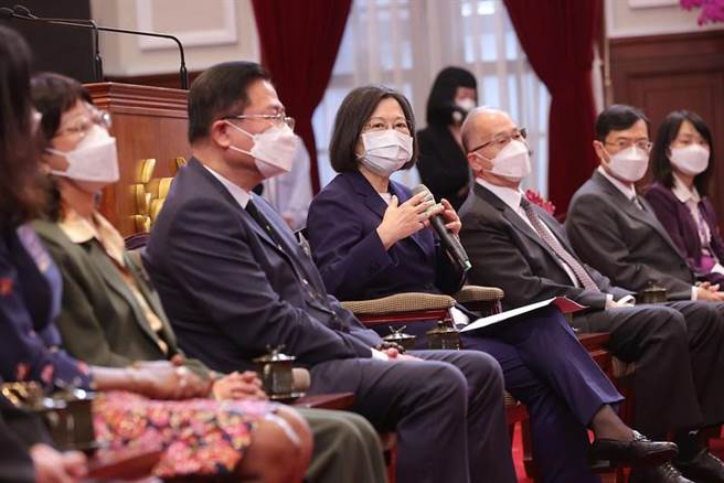 總統：期望在疫情過後的新階段 打開更多新商機。總統府提供