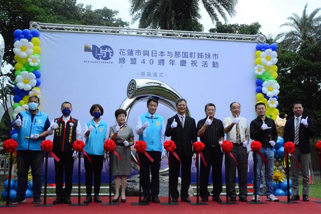 地方各界参与「约定」装置艺术纪念活动。（王志伟摄）＿