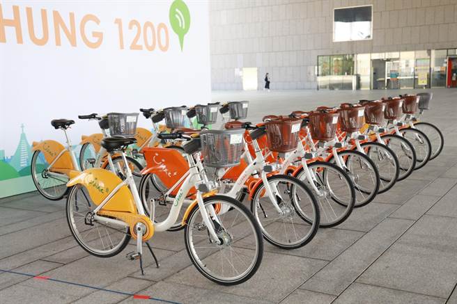 台中市政府交通局舉辦「區區一騎嗨，全城動騎來」，每日指定2.0場站借或還YouBike 2.0或2.0E就能參加抽獎。（交通局提供／張亦惠台中傳真）