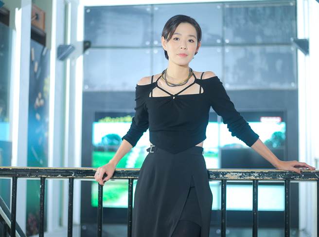 安溥推出《9522》专辑，记录了她14岁到17岁的词曲创作。（粘耿豪摄）