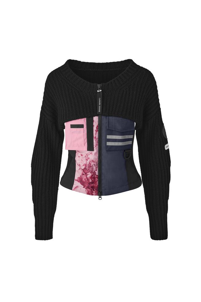 Canada Goose Seaton Sweater 马甲式短版撞色毛衣女款，科技绚彩粉，5万5900元。 （Canada Goose提供）