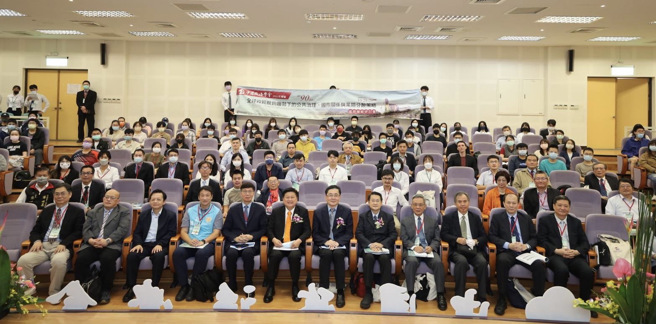 中国政治学会九十周年庆举办「2022年年会暨全球政经脱鉤趋势下的公共治理、国际关系与风险分散策略」国际学术研讨会。(戴志扬翻摄)