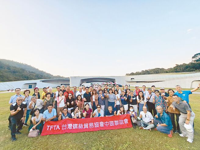 TFTA為深化會員間的感情，透過各種形態的交流活動舉行；圖為今年10月舉行的2天1夜的日月潭之旅。圖／TFTA提供