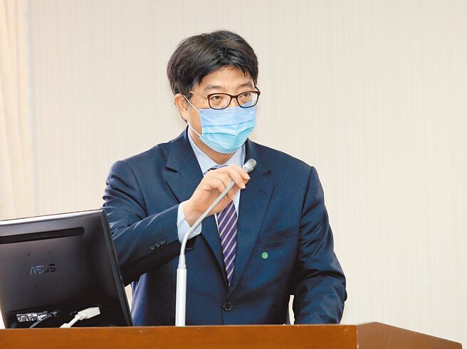 陆委会副主委邱垂正昨表示，中共二十大报告对台政策有更强硬作法，我方维持既有政策一贯坚定。（姚志平摄）