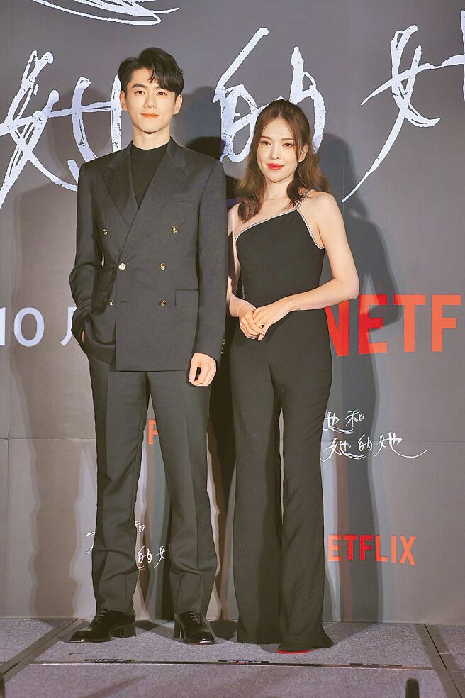 李程彬（左）与许玮宁昨出席记者会。（罗永铭摄）