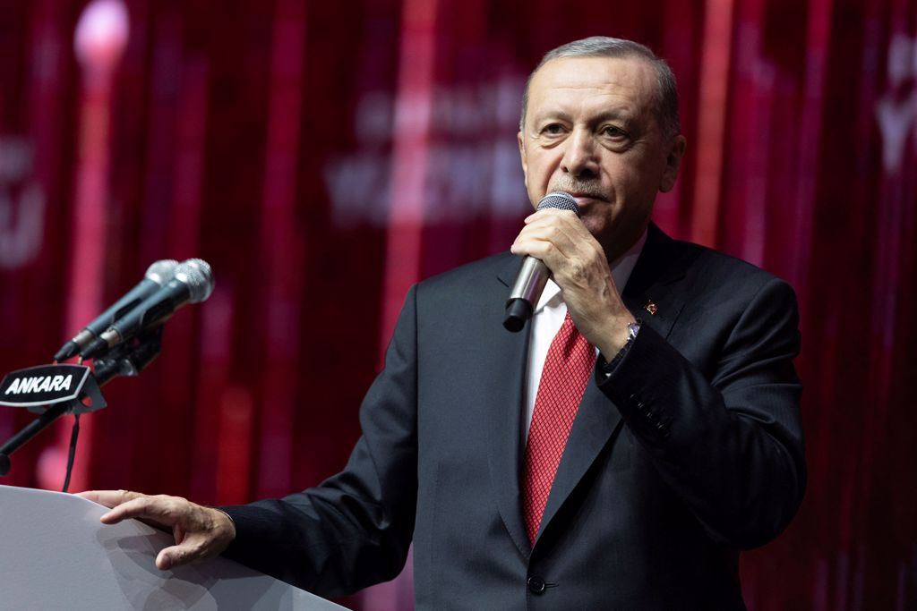 土耳其总统艾尔多安（Recep Tayyip Erdogan）在土耳其建国百年活动上向民众发表讲话。（路透社）(photo:ChinaTimes)