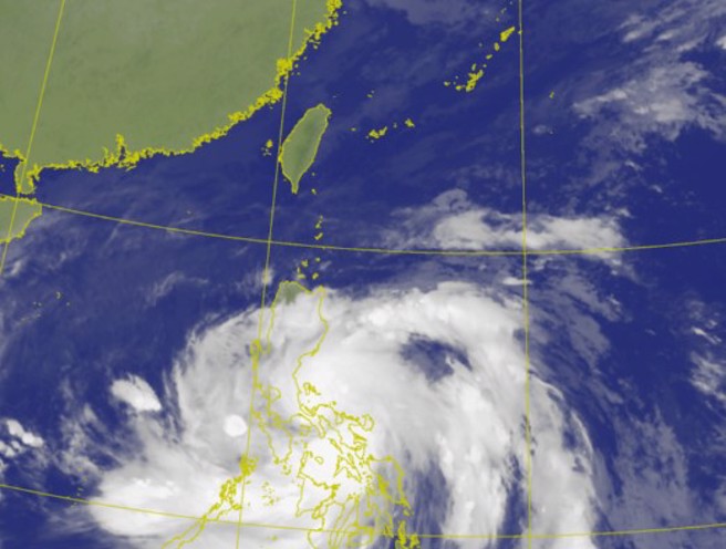 颱风「奈格」不排除北转。（图取自气象局网页）
