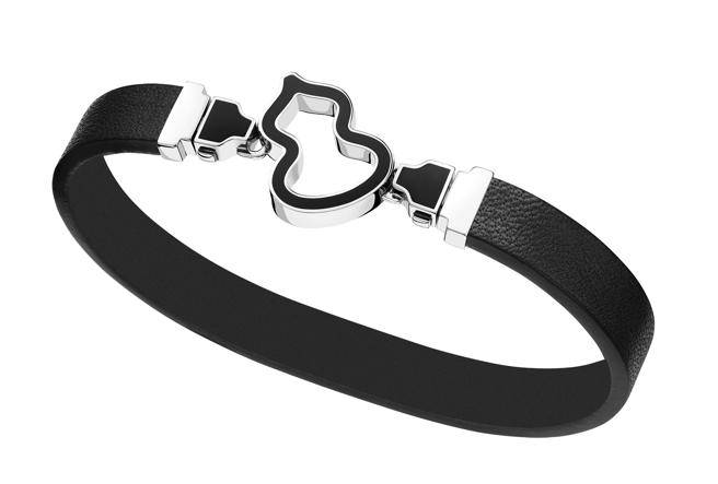 Qeelin Wulu白金黑珐琅瓷锁扣6万6000元，黑色牛皮手环，1万5500元。（Qeelin提供）