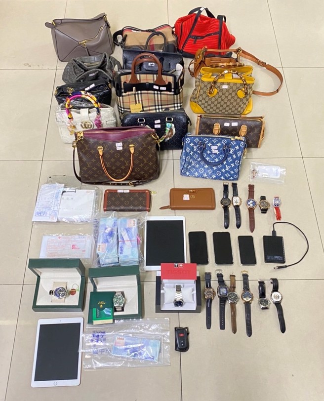 离谱吸金家族！豪宅「LV、劳力士」堆满屋，海诈2000万。(警方提供)

