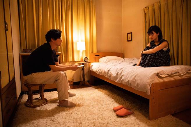 《幽静的山荷叶》主演为实力派演员井浦新（左）及新生代人气演员志田彩良（右）。（希望行销提供）