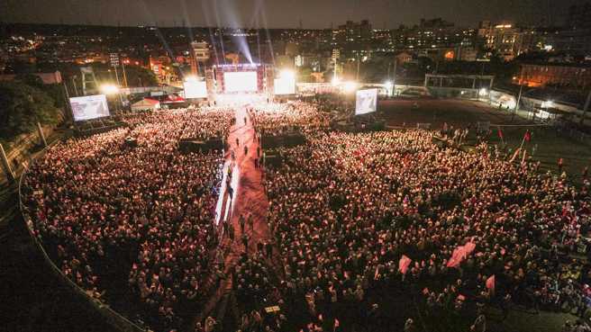 台中市市长卢秀燕28日晚间在沙鹿举办的「台中海线联合大造势」活动。（图／取自卢秀燕脸书）