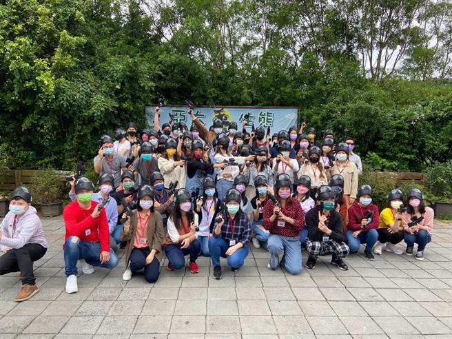 新北市民政局今日举办第五场单身联谊活动，共吸引30对单身男女参加，最后有17对配对成功。（民政局提供）