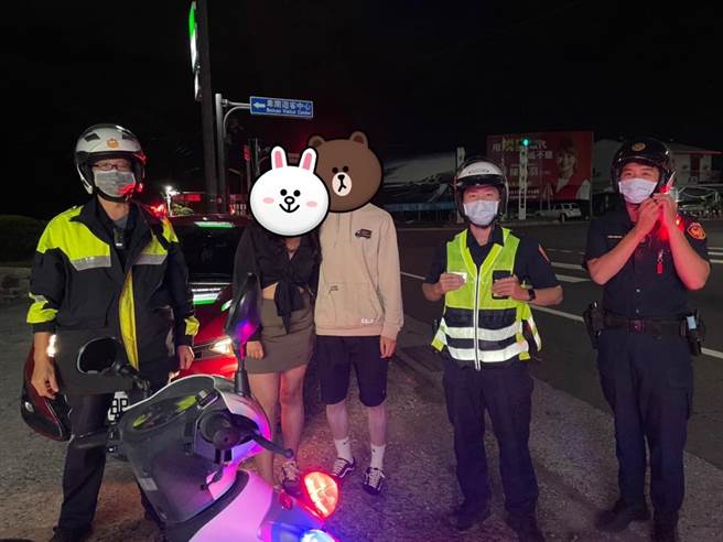 台东1对情侣檔深夜上山看夜景，因导航出错受困山区，最后由警方救援协助下山。（台东县警局提供／蔡旻妤台东传真）