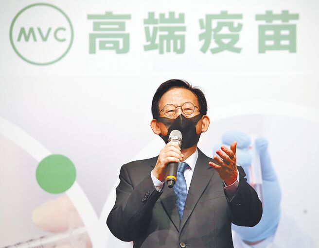 高端疫苗保護效益報告補件期限只到10月30日前，否則緊急使用授權（EUA）將被廢止。不過衛福部長薛瑞元率疫情中心指揮王必勝等人密會前長官陳時中引來爭議之際，薛瑞元昨日在回應立委質詢時證實，高端已在最後一刻把EUA補件送進來。（本報資料照片）