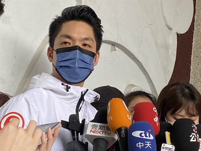 國民黨台北市長候選人蔣萬安今日出席「台北隊集合」市民基地啟用大會時受訪。（張薷攝）