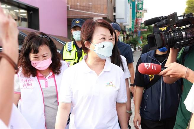 台中市长卢秀燕今天表示，选举不打口水战，她用政绩说话。（卢秀燕竞总提供／张亦惠台中传真）