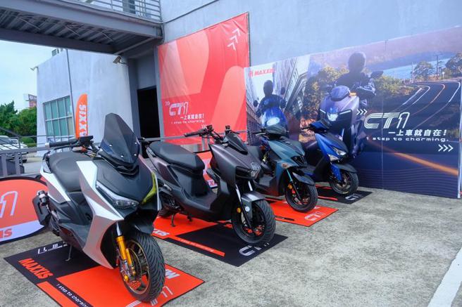 （正新发表Approach全新世代轮胎技术，并推出玛吉斯(Maxxis)MA-CT1摩托车跑旅胎抢市。图／正新提供）