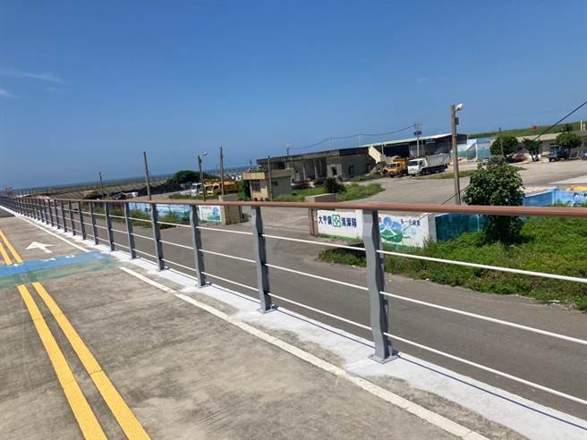 濱海自行車道大甲段改善後的現況。（台中市政府提供）