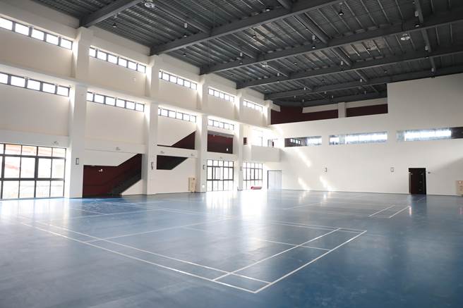 神圳国中「多功能活动中心暨非营利幼儿园教室」31日落成。（陈淑娥摄）