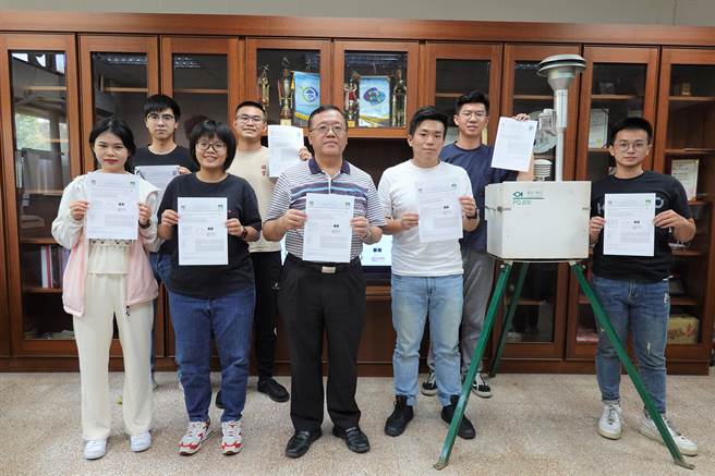 国立中山大学环境工程研究所携手高雄长庚医院研究发现，在高雄冬季空品不佳下呼吸5周所吸入的PM2.5浓度，就足以导致肝臟、肾臟的毒性，2篇研究成果双双登上国际顶尖期刊。（国立中山大学提供／袁庭尧高雄传真）