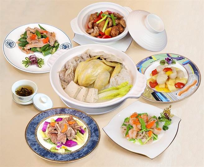 台中金典酒店15楼金园中餐厅以季节蔬果入菜，在秋冬推出一系列正宗港厨隐藏版手路菜。（金典酒店提供／冯惠宜台中传真）