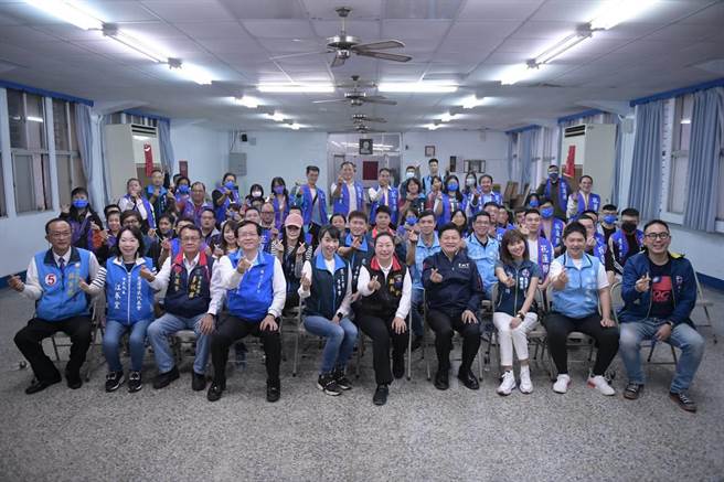 藍營青年軍昨成立後援會力挺花蓮縣長徐榛蔚力拚連任。（國民黨花蓮縣黨部提供／羅亦晽花蓮傳真）