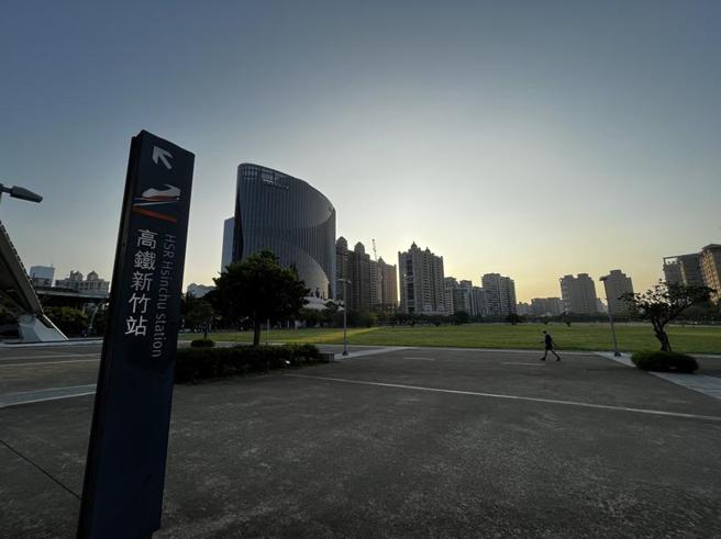 （宏匯、冠德集团环球购物中心开红盘！得标高铁新竹车站专一地上权招商案最优申请人；图为高铁新竹站现况。图／蔡惠芳）