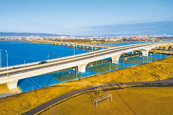 继累积补助达18.2亿经费，改造新竹市头前溪左岸等水环境之后，新竹市近期再获水利署核定「全国水环境改善计画」补助6案共2.3亿元。（新竹市政府提供／陈育贤新竹传真）