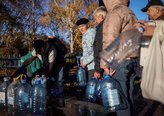 俄飛彈襲擊 烏克蘭首都基輔4成用戶無水可用