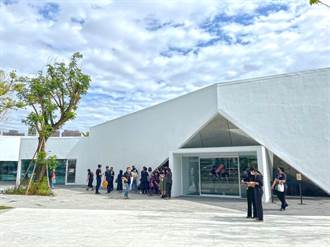 內惟藝術中心試營運 全台唯一開放式藝品修復中心
