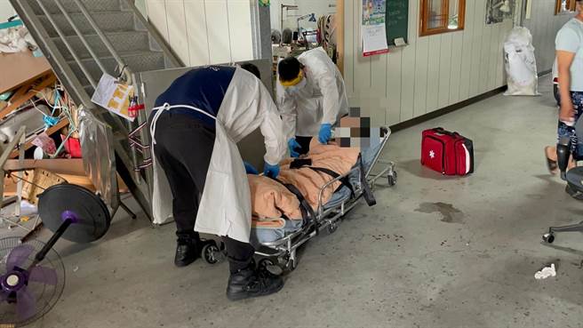 吴姓男子因涉嫌家暴等罪嫌，已经遭带回警局问讯中。（民眾提供／吴建辉彰化传真）