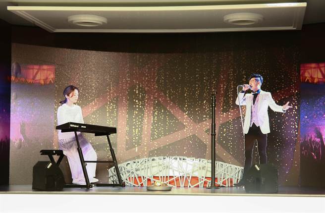 艾成位于天品山庄「艾的橱窗」开放追思。（粘耿豪摄）