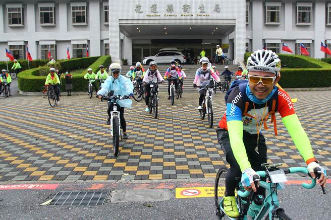 前两年受到疫情影响暂缓，第10届癌友骑单车活动来到花莲。（花莲县卫生局提供／王志伟花莲传真）
