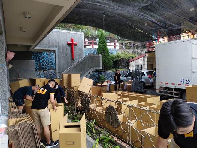 高雄市高雄国际青年商会近日举办「从心出发！需要善良与温暖的你／妳一同守护独居老人与偏乡儿童」活动。（柯宗纬翻摄）