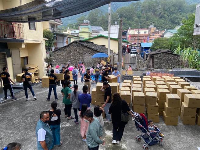 高雄市高雄国际青年商会近日举办「从心出发！需要善良与温暖的你／妳一同守护独居老人与偏乡儿童」活动。（柯宗纬翻摄）