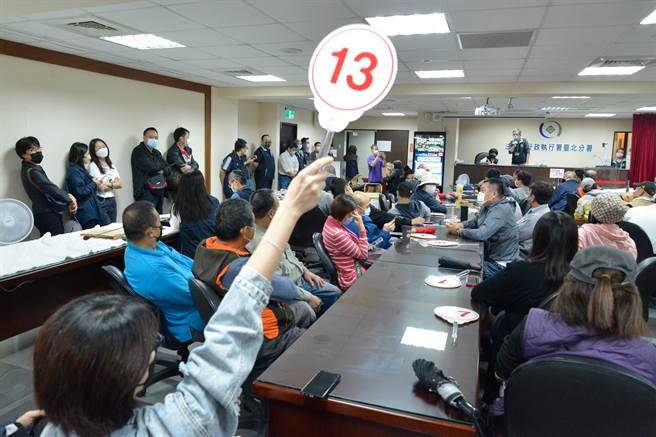 民眾竞标BMW(台北分署提供)