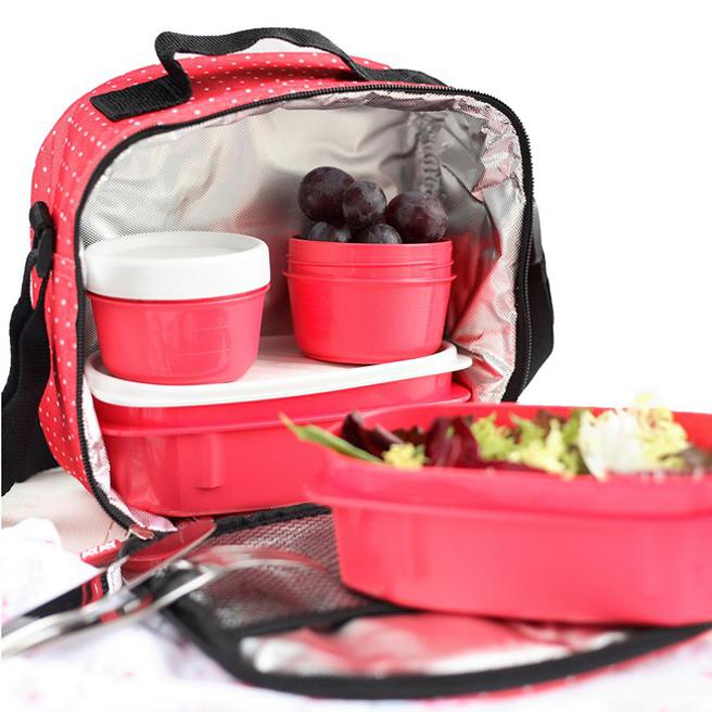 西班牙TATAY 保冷袋附保鲜盒 红，西班牙制造，多重功能好携带。原价499元，特价219元。（特力屋提供）
