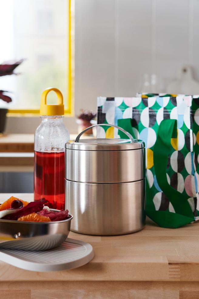 FÖRSKAFFA双层保温便当盒, 不锈钢分层保温，汤汁不外漏，549元。（IKEA提供）