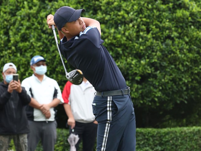 沙比亚特马克在2022科技希望巡迴赛第5站花莲站首回合，打出69杆暂居领先。（台湾科技公益协进会提供）