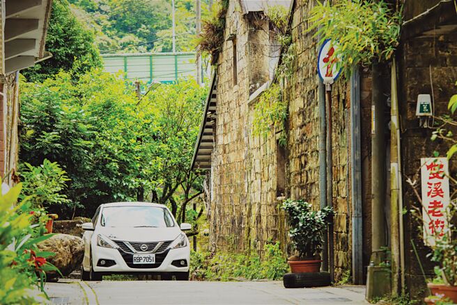 格上Go Smart共享车已在全台投车1千台，最近除快速汰换车款，更推出全新NISSAN KICKS、U6休旅车平日时租108元优惠价。图／格上租车提供